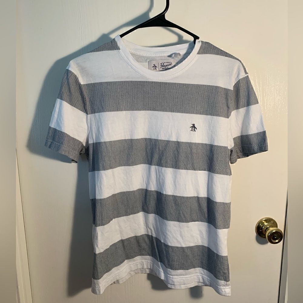 Original Penguin EUC navy blue/white stripe T shirt Size small